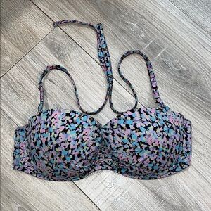 Victoria’s Secret‎ bikini top